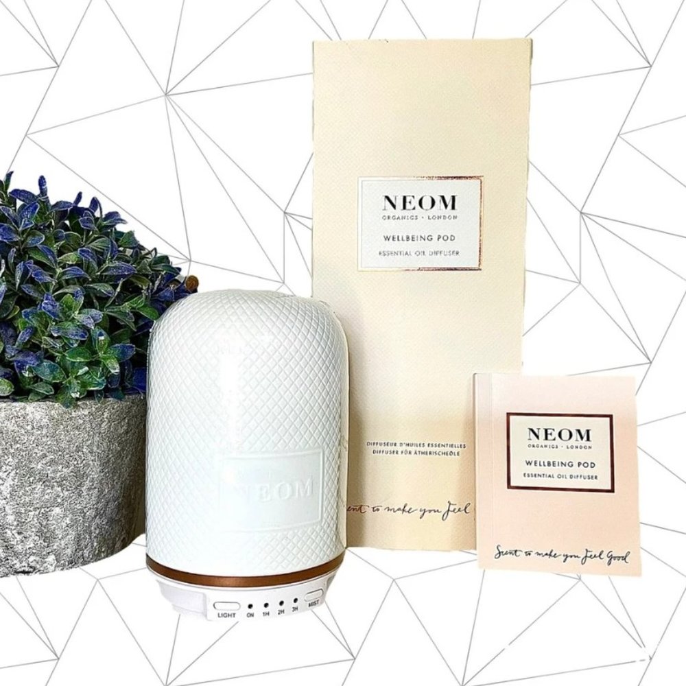 NEW NEOM Wellbeing Pod Essential Oil Diffuser